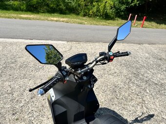 Skútr Kentoya Saxon 125 – rok 2022, pouze 2 600 km - 5