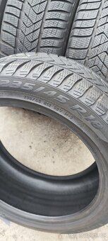 235/45/18 Pirelli Sottozero 3 Winter, DOT 3323,  7.5-7.0mm. - 5