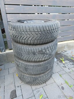 BMW plechová kola R15 + zimní Dunlop 195/65 R15 - 5