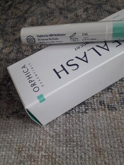 Realash Orphica nové růstové sérum na růst očních řas - 5