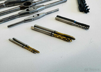 Vratidla + sada závitníků (použité) - 5