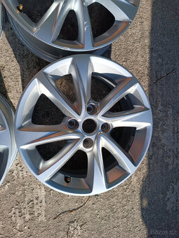 Opel Corsa F - originál alu 6,5x16 et38 - 5