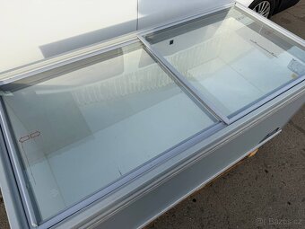 Prosklený pultový mrazák 175x85x85cm - 5