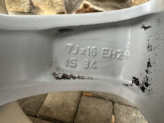 Originál BMW kola 205/55 R16 - 5