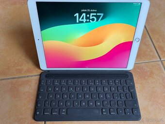 Apple Ipad Air 3 64 GB Cellular,nabijecka,kabel,klavesnice - 5