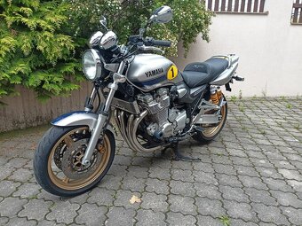 Yamaha xjr 1300 - 5