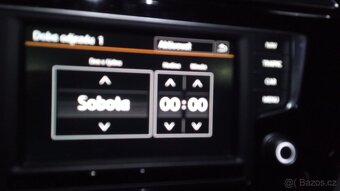 VW Touran 2.0 Tdi-110kw,Highline,Webasto,Led svetla,málo km - 5