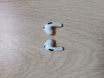 Apple AirPods 3 - 5