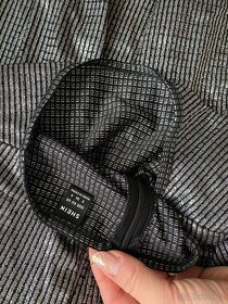 Krásné třpytivé krátké plesové/společenské šaty - 5