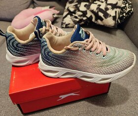 Dívčí tenisky Slazenger, blikající, vel. 30.5 - 5