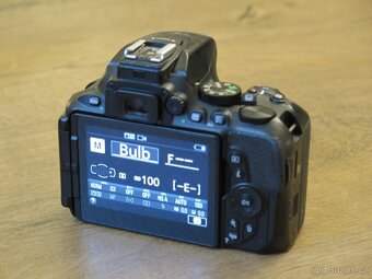Nikon D5600 tělo - 5