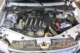 PRODÁM Dacia Duster 1.6i16v 4x4 Klima POPUZE 92TIS.KM - 5