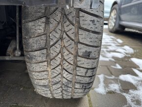Prodám kola 225/55R16 95H zimní pneu 5,5mm - 5