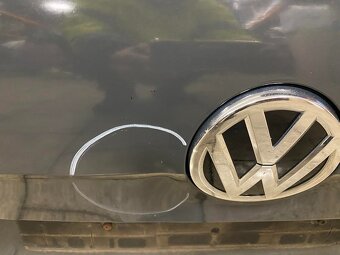 Páté dveře šedá barva LI7F VW Golf 7 kombi r.v. 2016 - 5