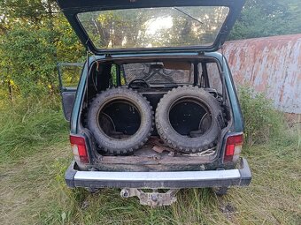 Lada Niva 1.7i 4x4 - 5