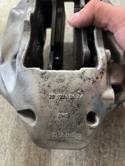 Přední Brembo třmeny VW Touareg - 5