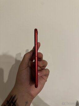Apple iPhone SE 20 64GB červený - 5