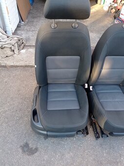 Škoda Octavia 2 sedadla pěkná s airbagy - 5