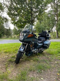 Yamaha xvz 1300 venture - 5