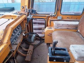 21t pásový nakladač Komatsu D75S - 5