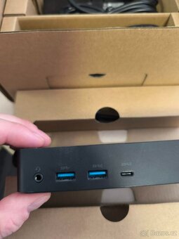 Dokovací stanice Dell D6000 - 5