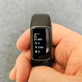 Fitness náramek Fitbit Charge 5 (NFC, GPS) - 5