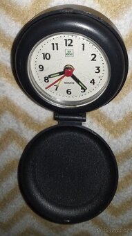 Přenosné rozkládací hodiny značky Quartz -Yves Rocher - 5