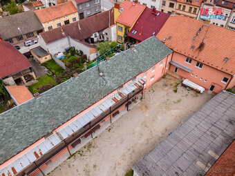 Multifunkční objekt, 2203 m², Lišov, ul. třída 5. května - 5