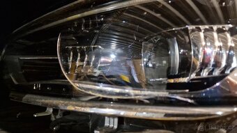 VW Passat B9 levé přední LED Matrix světlo  orig90186350 - 5