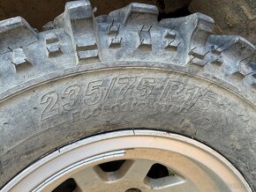 Predám kolesá s pneu T3 235/75 R15 - 5