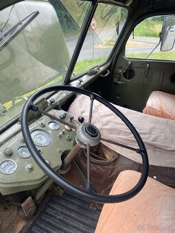 PRAGA V3S - 5