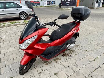 Honda PCX 125 (2017) – nové pneu, STK 10/2026 - 5
