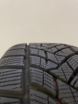 Original zimní alu Hyundai Ioniq r19 + 235/55/19 - 5
