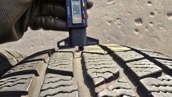 Zimní pneu 215/60/16 Continental - 5