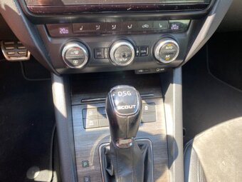 ŠKODA SCOUT  4x4 - 5