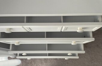 Prodám komodu se zrcadlem ČILEK Romantica – TOP stav - 5