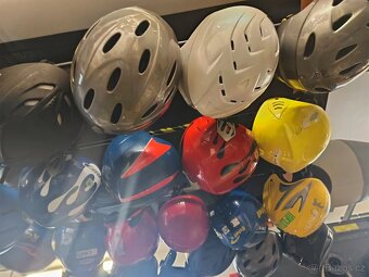 Lyžařské vybavení - 5