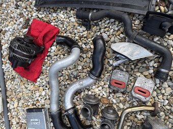 BMW E46 330d 135 kW – díly z auta cena dohodo - 5