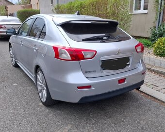 Mitsubishi Lancer sportback 1.8 105kw - 5
