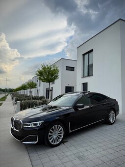 BMW 730d | V ZÁRUKE | TOP STAV - 5
