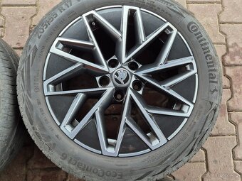 Alu kola Škoda 5x112 7x17 ET46 205/55r17 letní 5E3 601 025 - 5