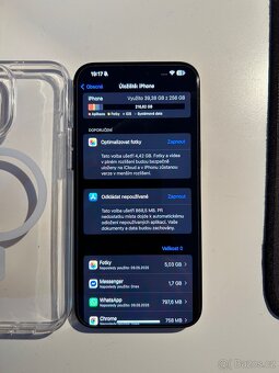 iPhone 15 Pro Max 256GB, modrý, v záruce v Datart - 5