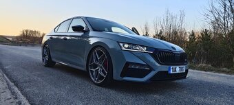 ŠKODA OCTAVIA RS 2.0 TSI 180 KW - 5