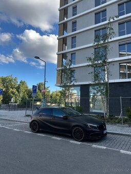 Mercedes A 45 AMG - 5