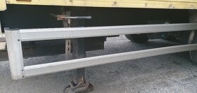 Nákladní přívěs 18t, tandem, skříň, průjezd, čelo 2t - 5