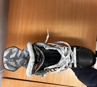 Brusle Bauer Vapor X3 - 5