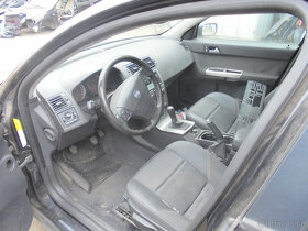 Volvo V-50 - 5