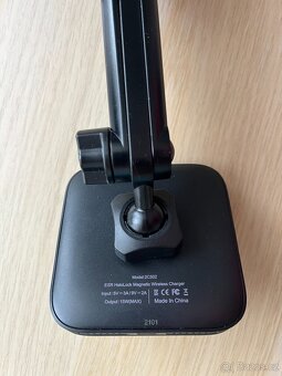 Bezdrátová MagSafe nabíječka / držák do auta - ESR, HaloLock - 5