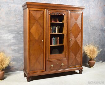 Klasická knihovna z masivního dubového dřeva VITRINA - 5