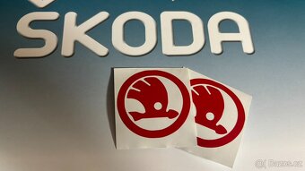 Nálepka na poklici kola Škoda, více barev - 5